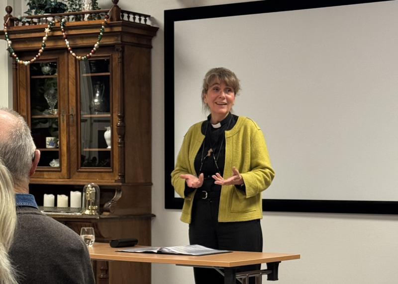 Elisabeth Vestgård avsluttet halvårets Rotarymøter